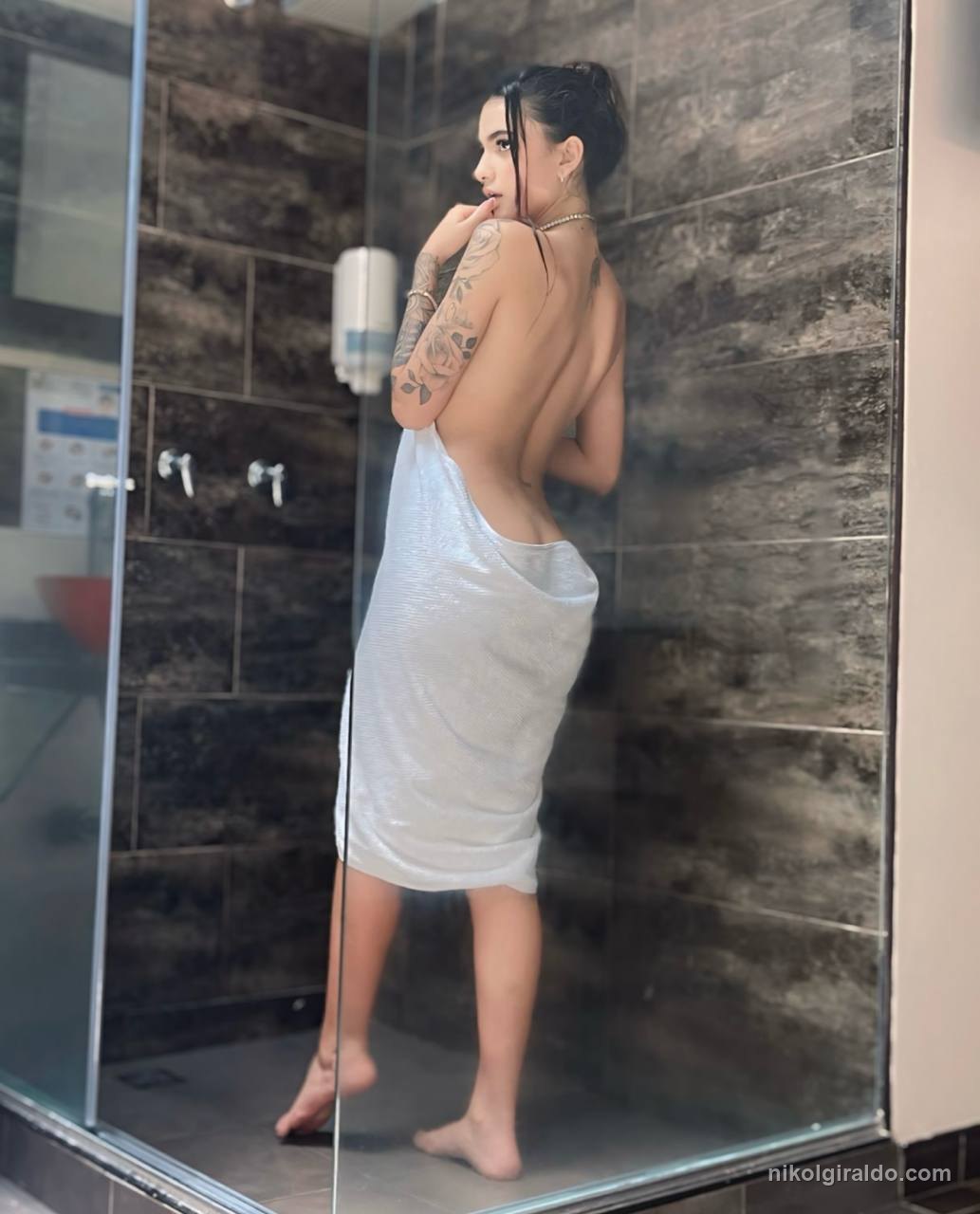NIKOL GIRALDO sexy modelo webcam colombiana
